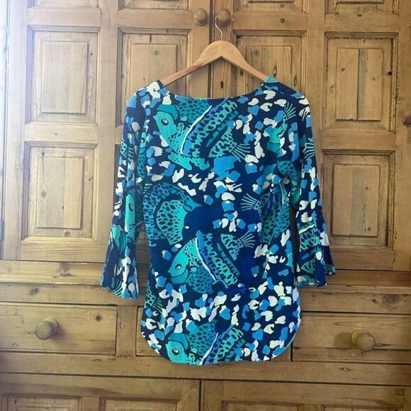 Escapada Living Small Blue Fish Printed 3/4 Sleeve Blouse - Picture 6 of 7